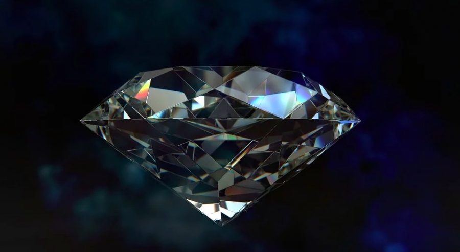 Diamante tallado en forma de gema